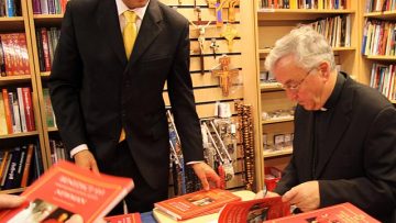 Nichols-Papal-Visit-book-signing